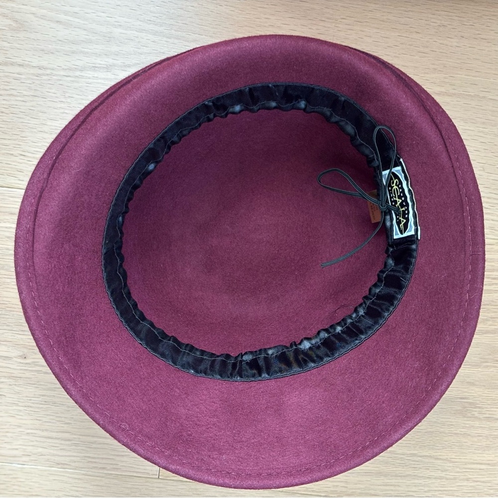Like new Scala Elegant burgundy Women's Hat with black velvet band 100% wool - Picture 6 of 9